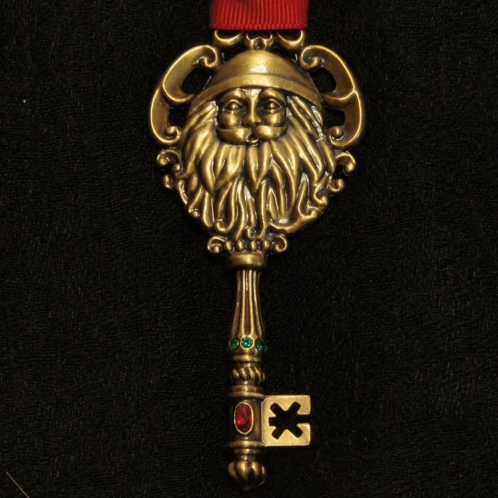 Santa Please Stop Here Ornament Gold Tone Key Christmas Wall‎ Door Hanger